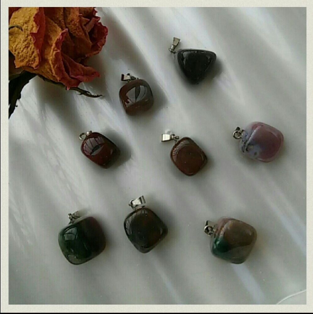 Jewelry - Picture 2 of 5
