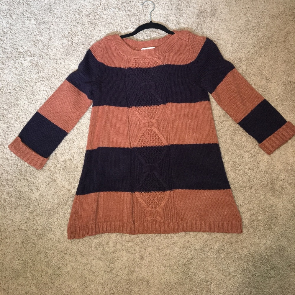 Striped Quarter-Length sweater