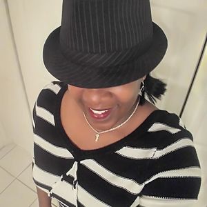 Meet your Posher, Deborah