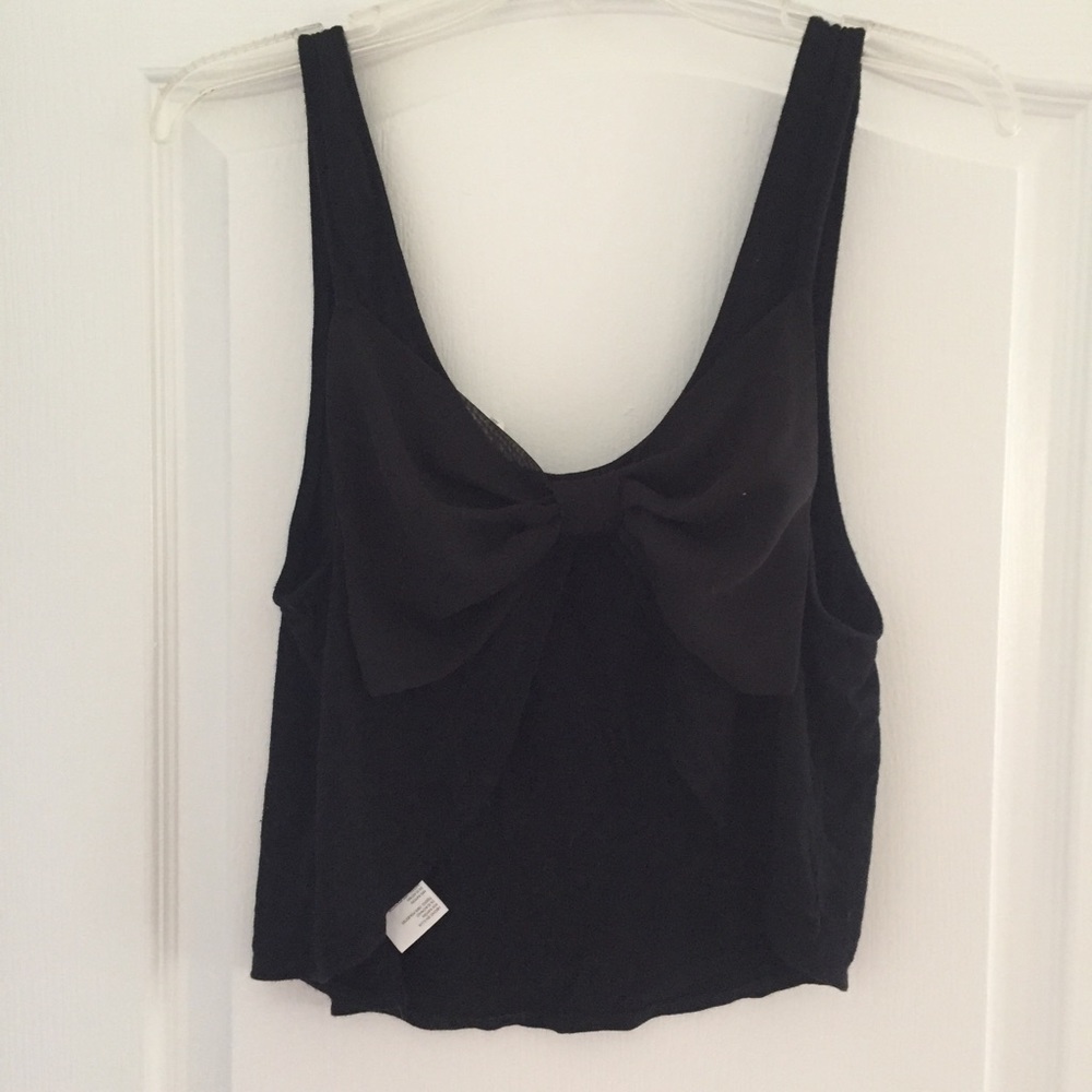 Urban Outfitters Bow Back Detail Crop Top✨