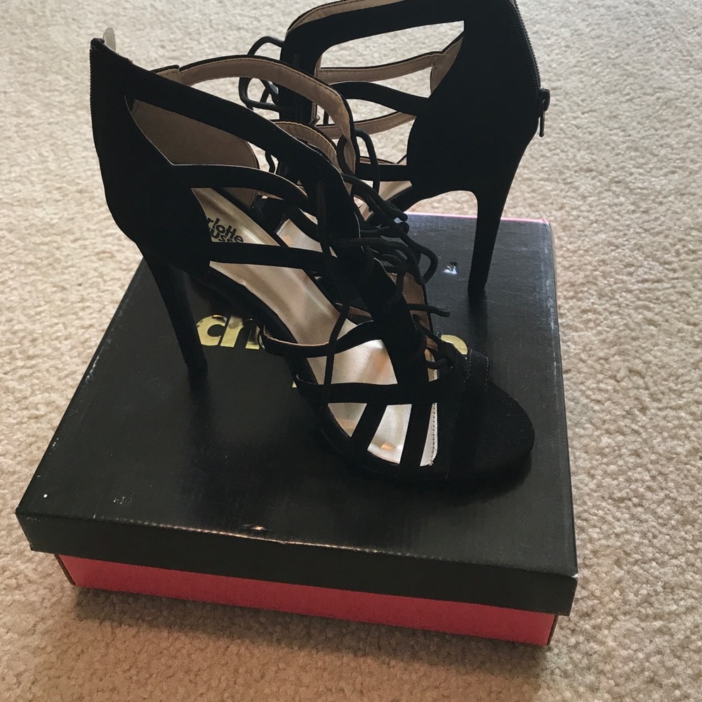 Black strappy heel