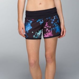 Lululemon Groovy Run Short