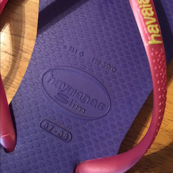 Like new Havaianas Slim flip flops - Picture 2 of 5