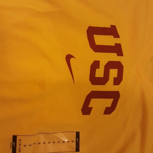Nike T-shirt - Picture 3 of 4