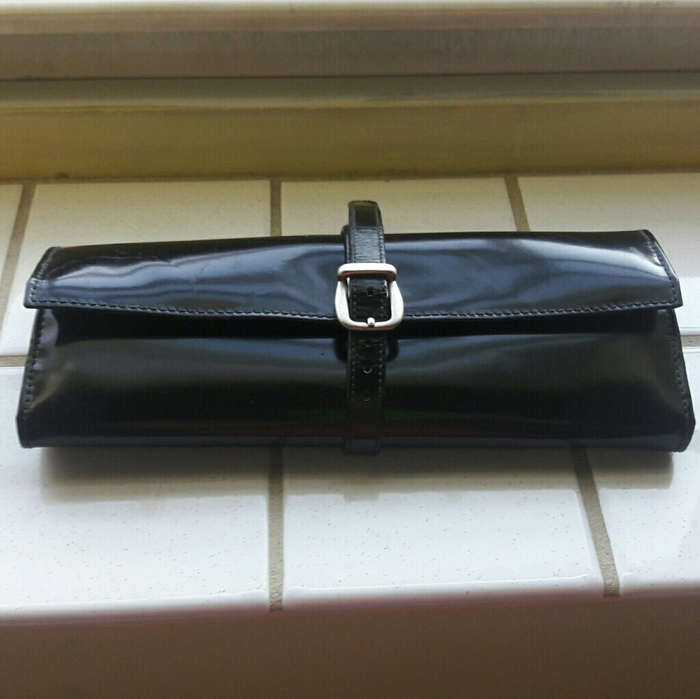 Frontgate Patent Leather Buckle Wallet Suede Line