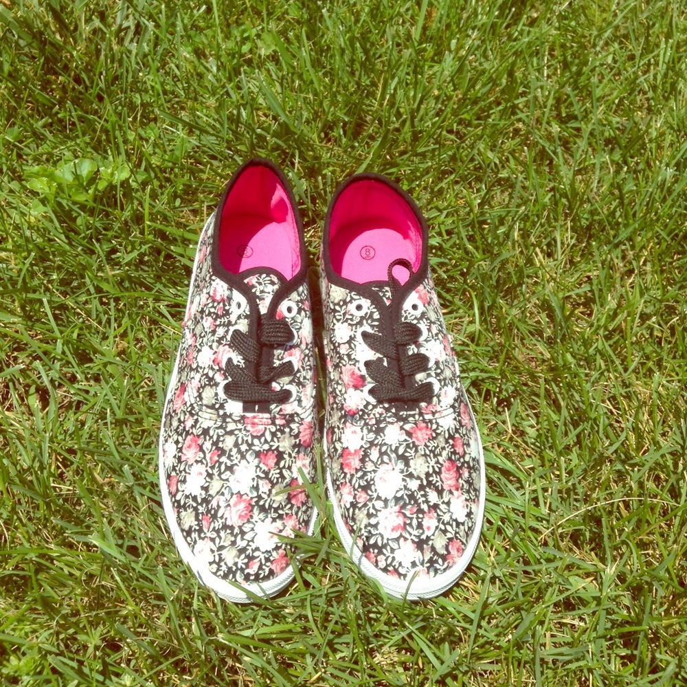 Floral Ked shoes Size 8 women's
