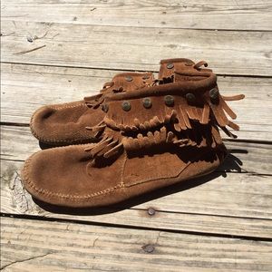 Minnetonka Double Fringe Side Zip Boot