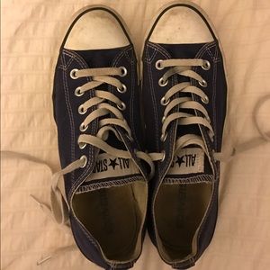 Blue converse all starts