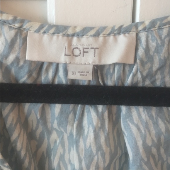 Loft Ruffled Blouse - Picture 4 of 4