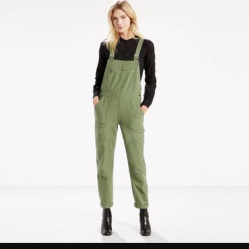 Bdg coveralls in olive.