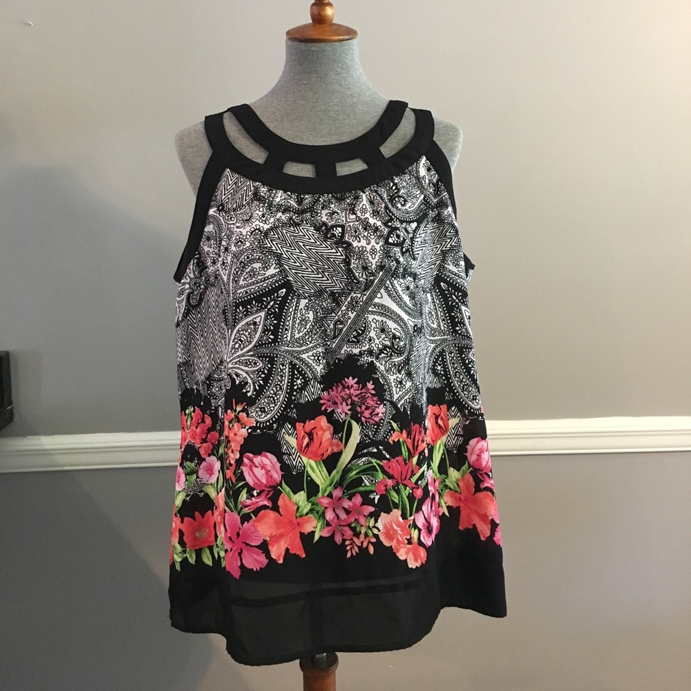Summer print top. Tunic length.