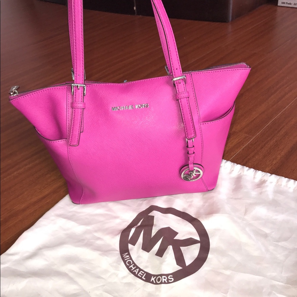 Michael Kors Jet Set Tote