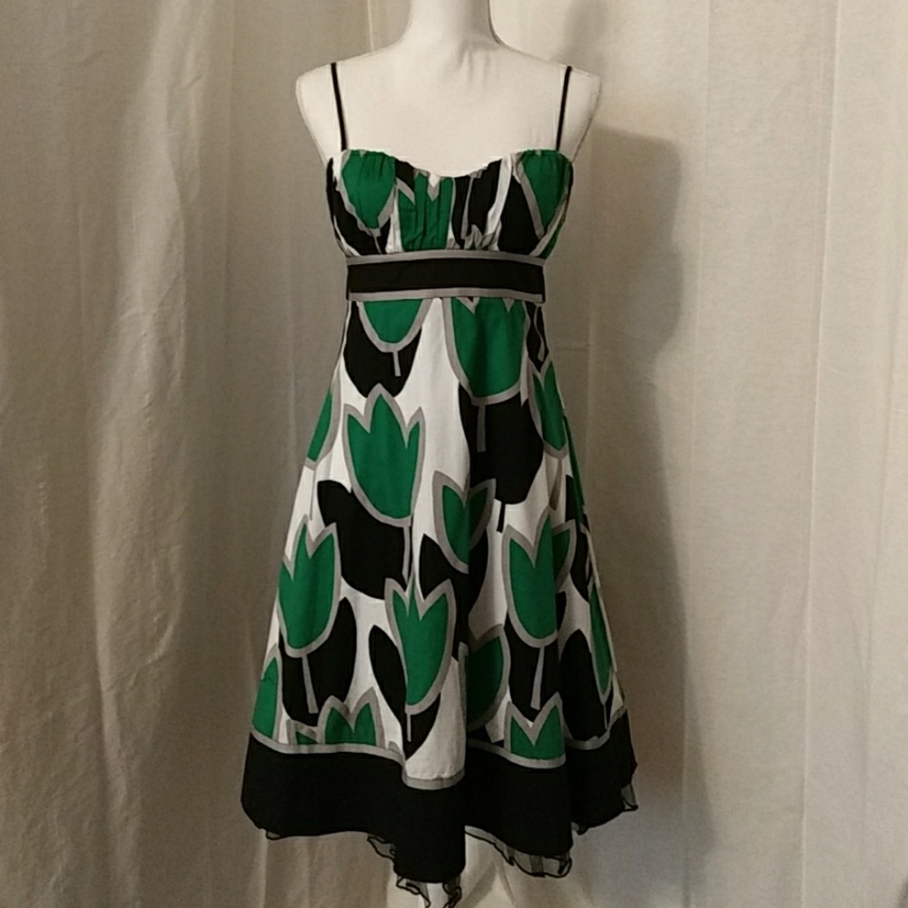 FINAL PRICE: Like New Sweetheart Summer Dress