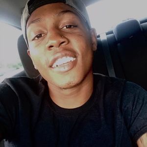 Meet your Posher, Devonte