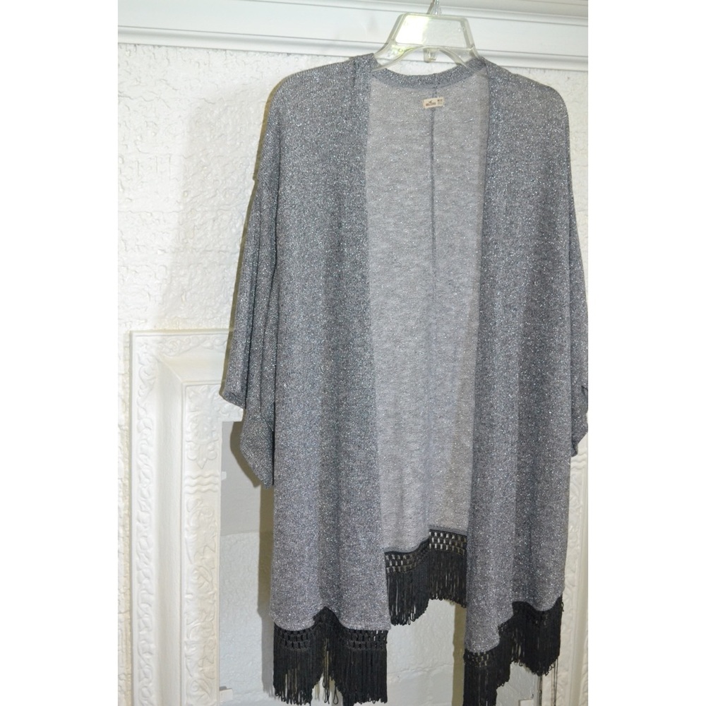 AE! One Size! Worn once silver sparkly kimono!