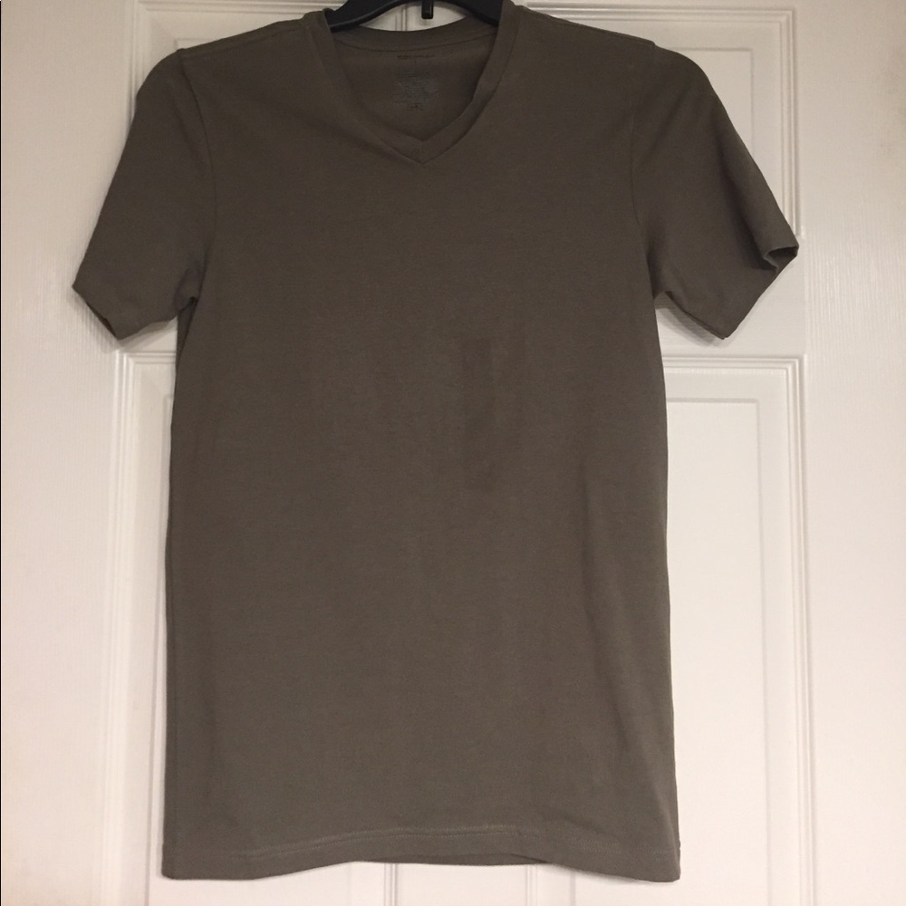 Express army green v-neck