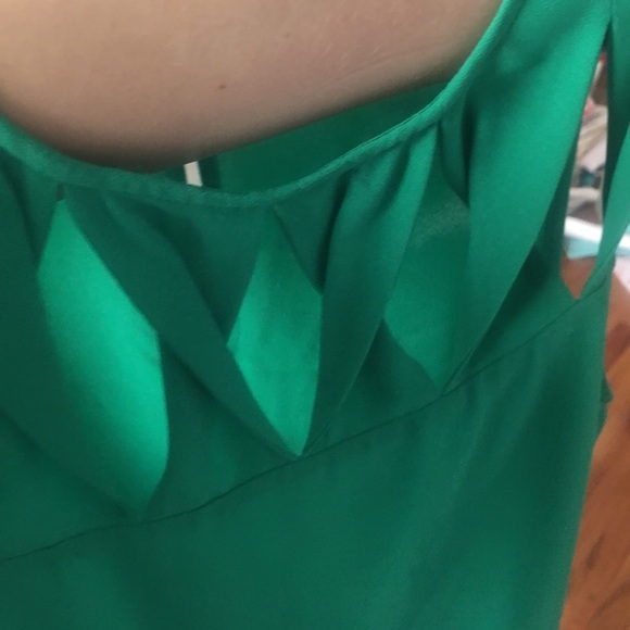 Green Top - Picture 3 of 4