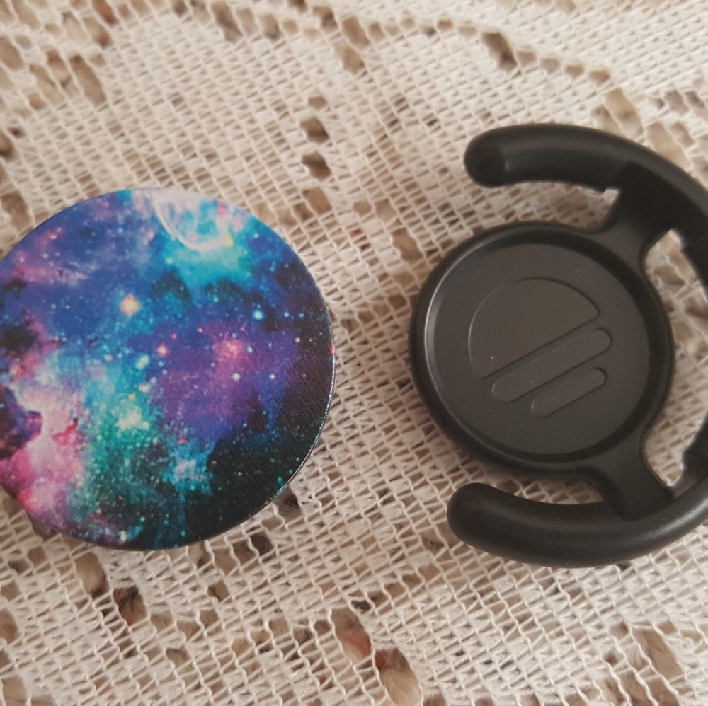 PopSocket and PopClip set