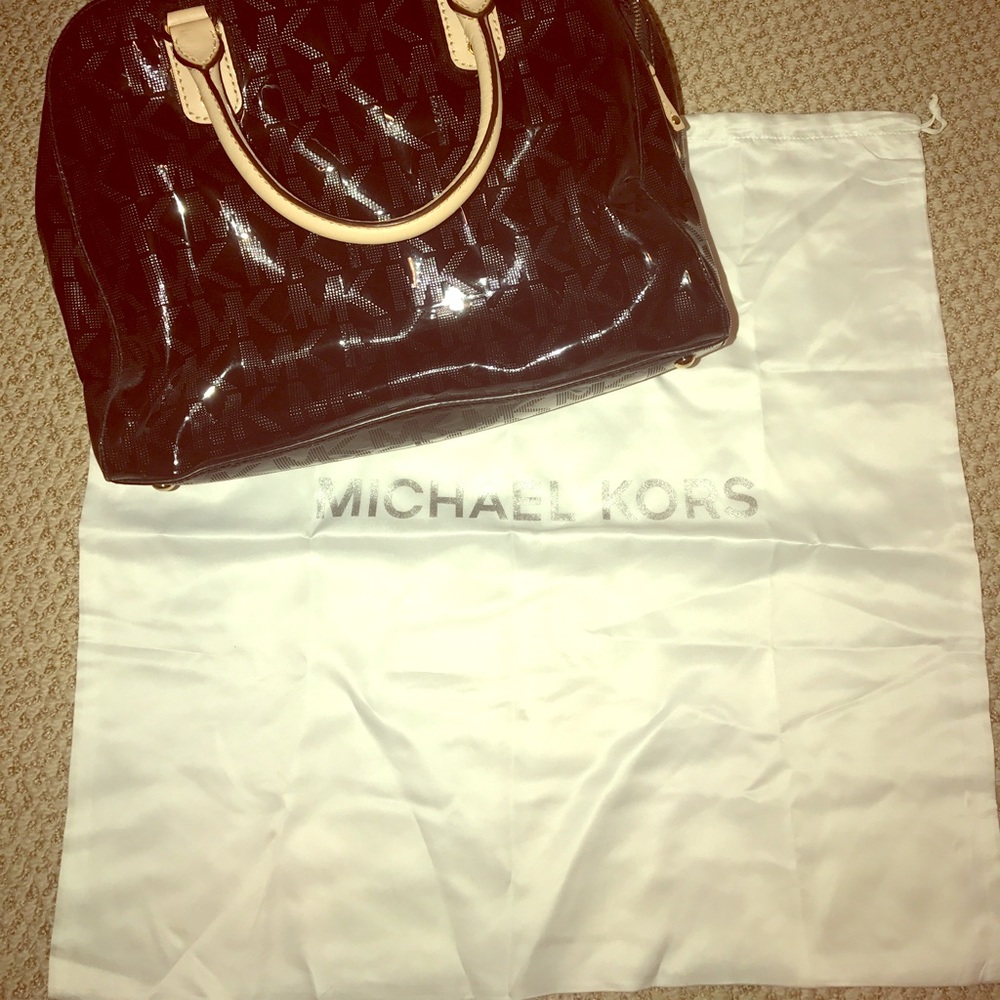 Michael Kors purse --Make an Offer--