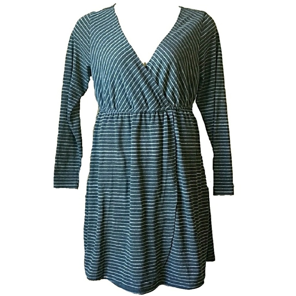 ⤵️ Torrid Gray& Metallic Striped Faux Wrap Dress