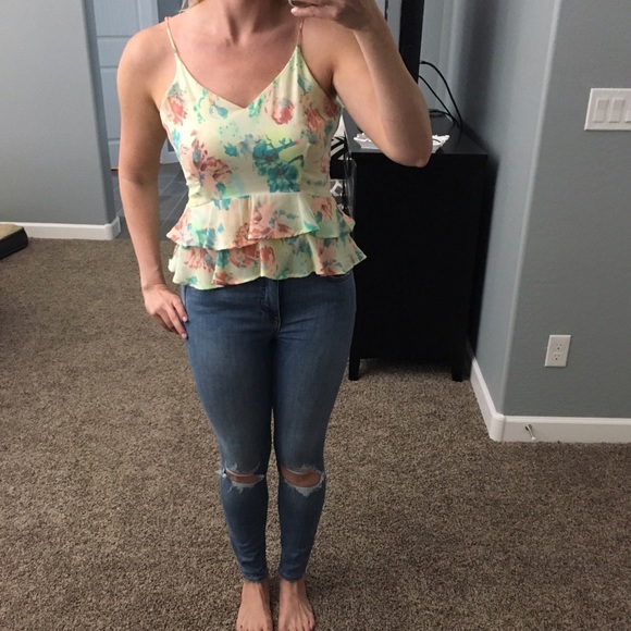 ASTR blouse in yellow - Picture 3 of 3