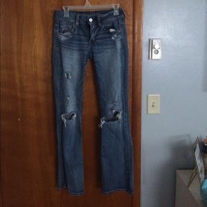 American eagle ripped jeans