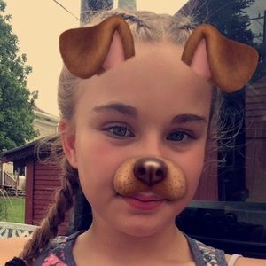 Meet your Posher, Courtney