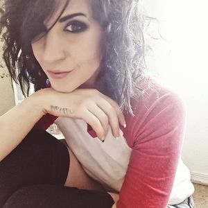 Meet your Posher, Annastasia