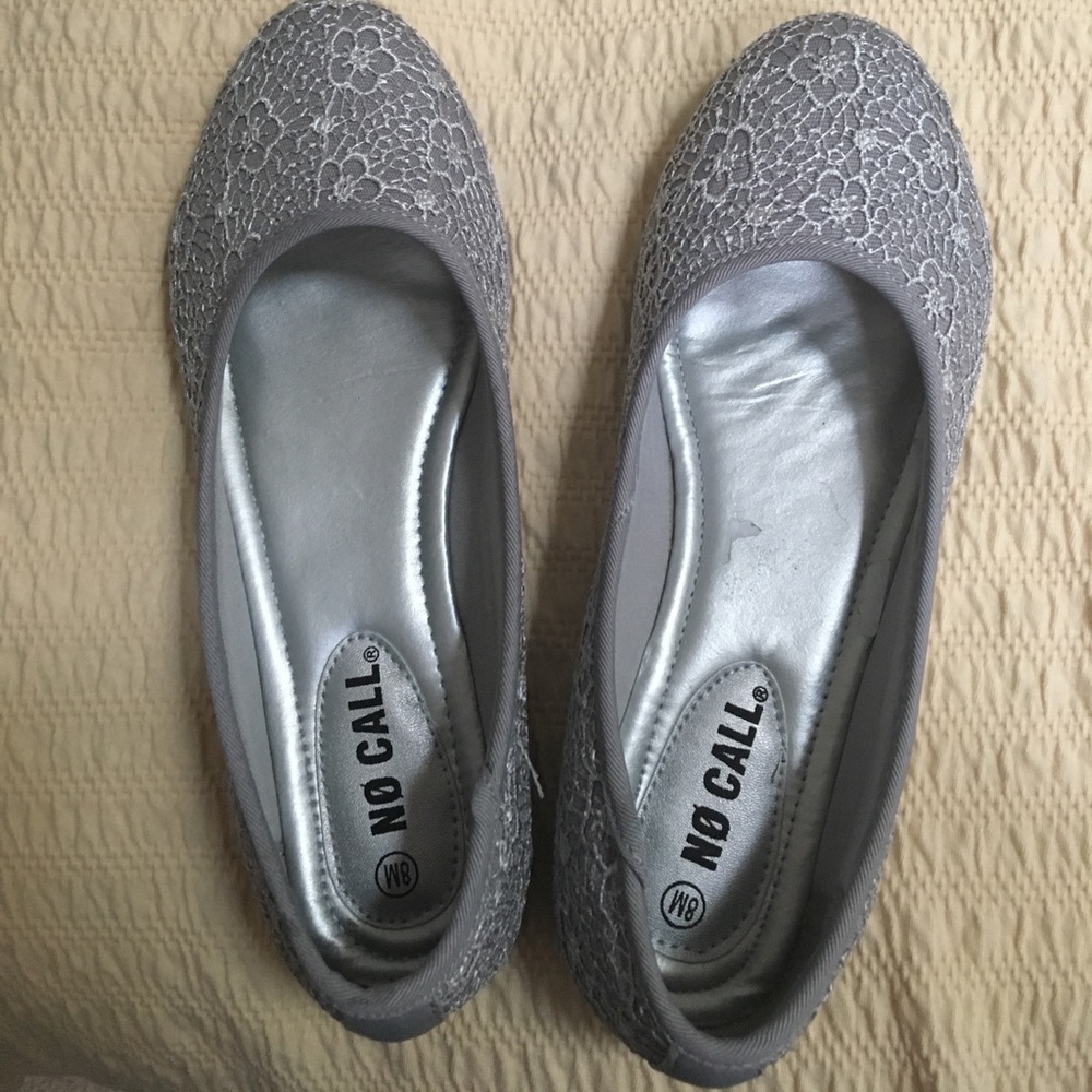Super cute flats!!