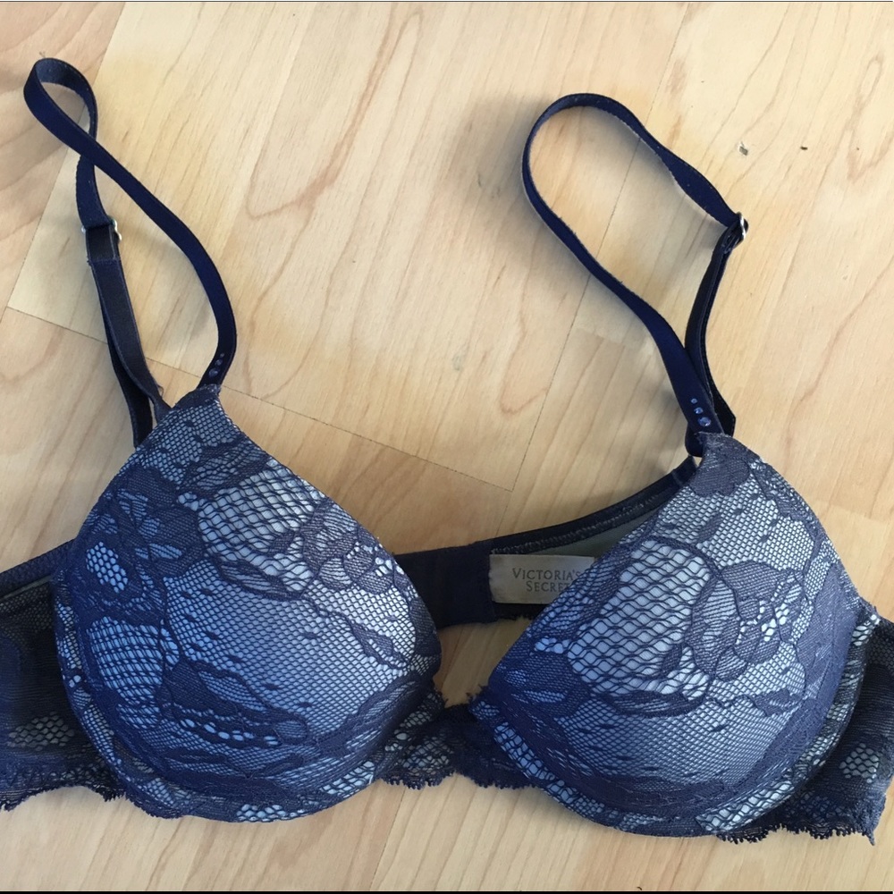 Victoria's Secret Blue Lace Demi Uplift Bra