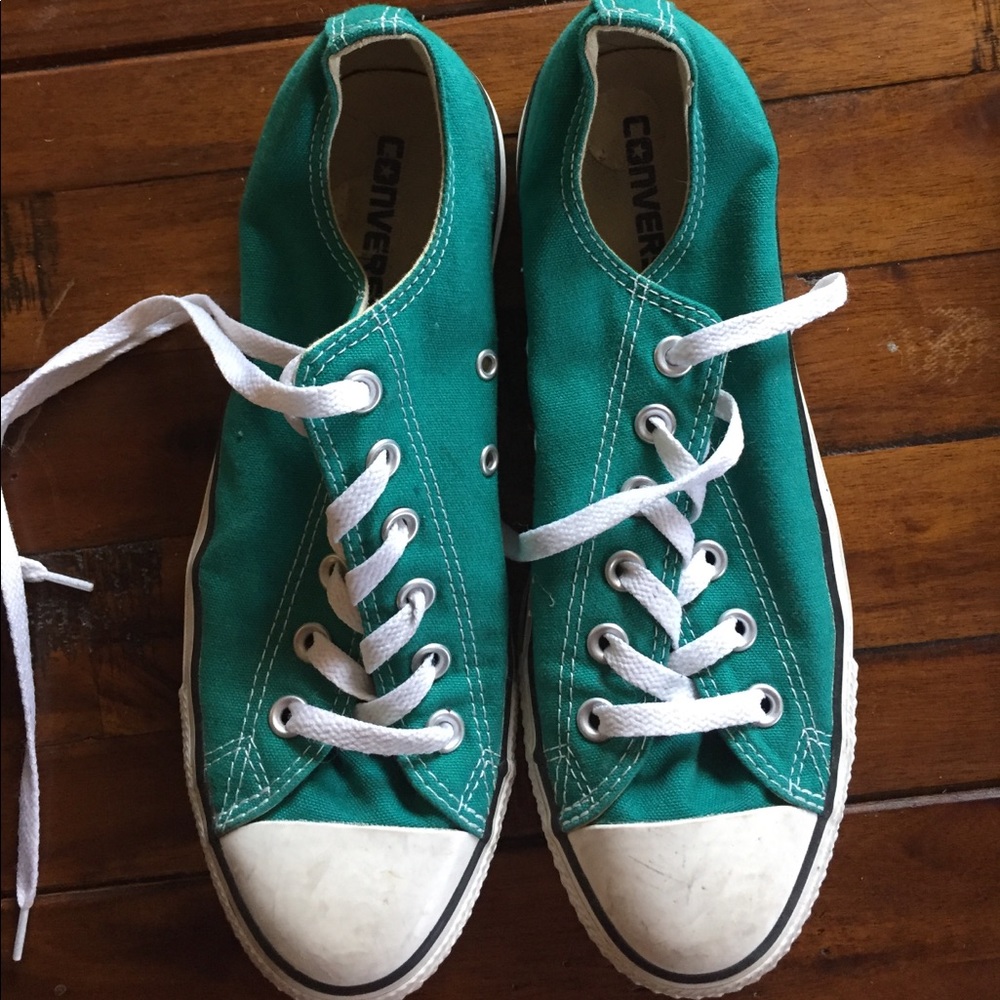 Size 9 green converse
