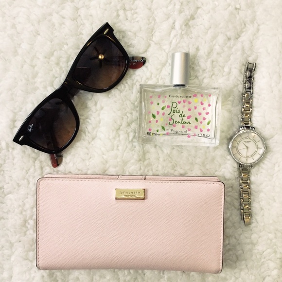 kate spade Handbags - Kate Spade Laurel Way Stacy Wallet