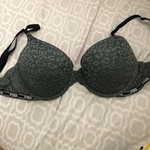 32dd push up bra Victoria secret