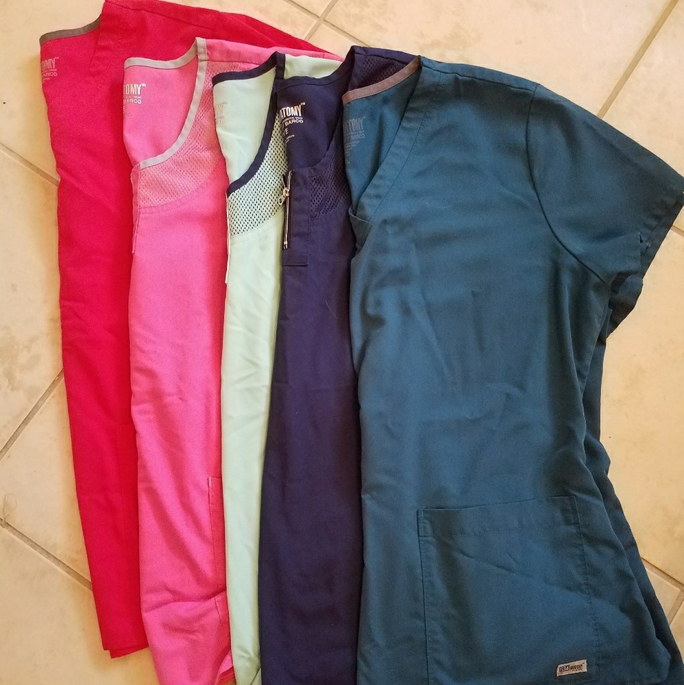 5 pairs of Grey's anatomy scrubs