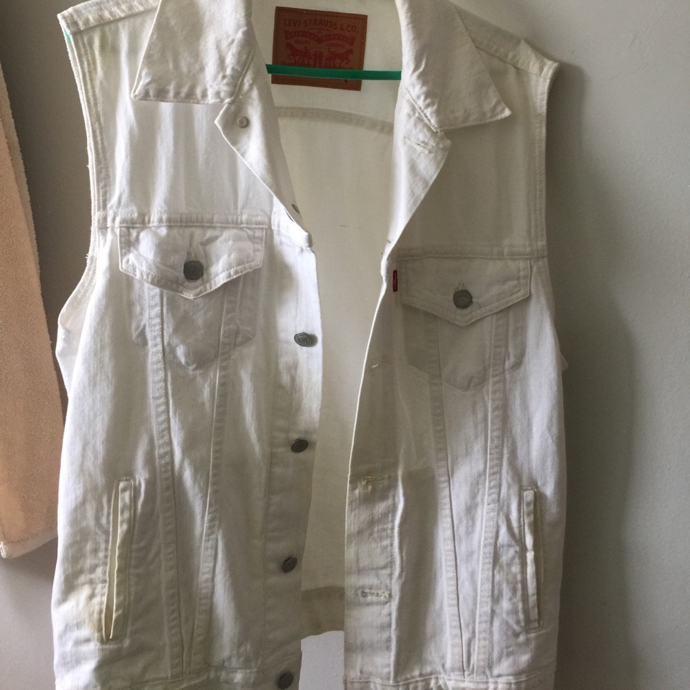 Used White Levi's Button Down Denim
