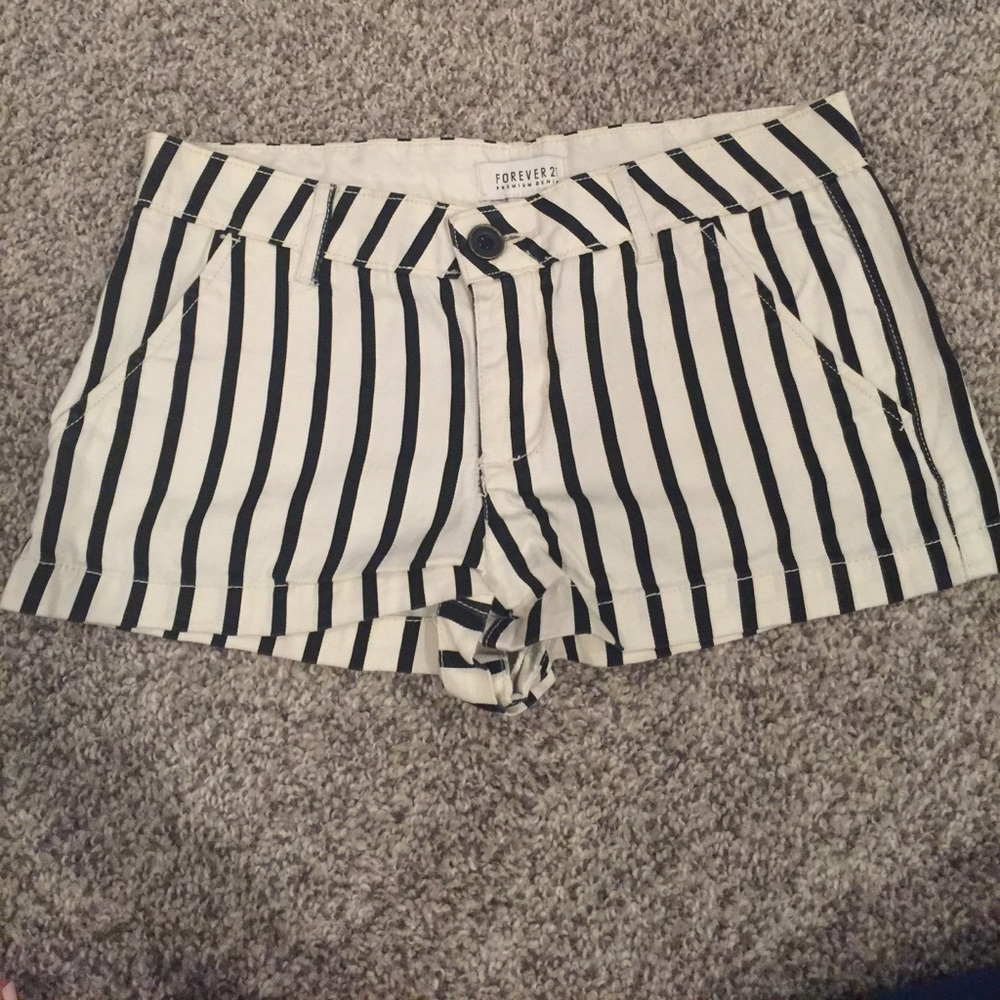 Forever 21 stripped shorts