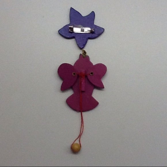 Swimming Fish Pin - Picture 6 of 6