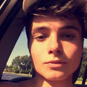 Meet your Posher, Collin