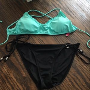 VS BATHINGSUIT SZ M both M