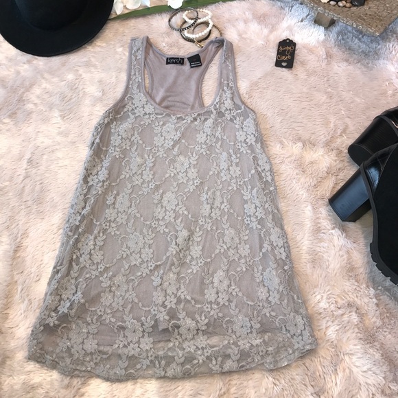 Razor back lace tank - Picture 2 of 4