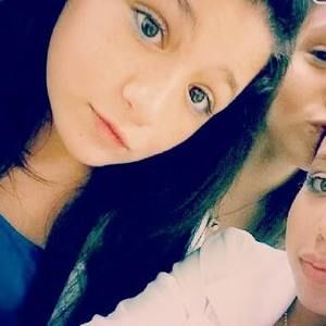 Meet your Posher, Jolie