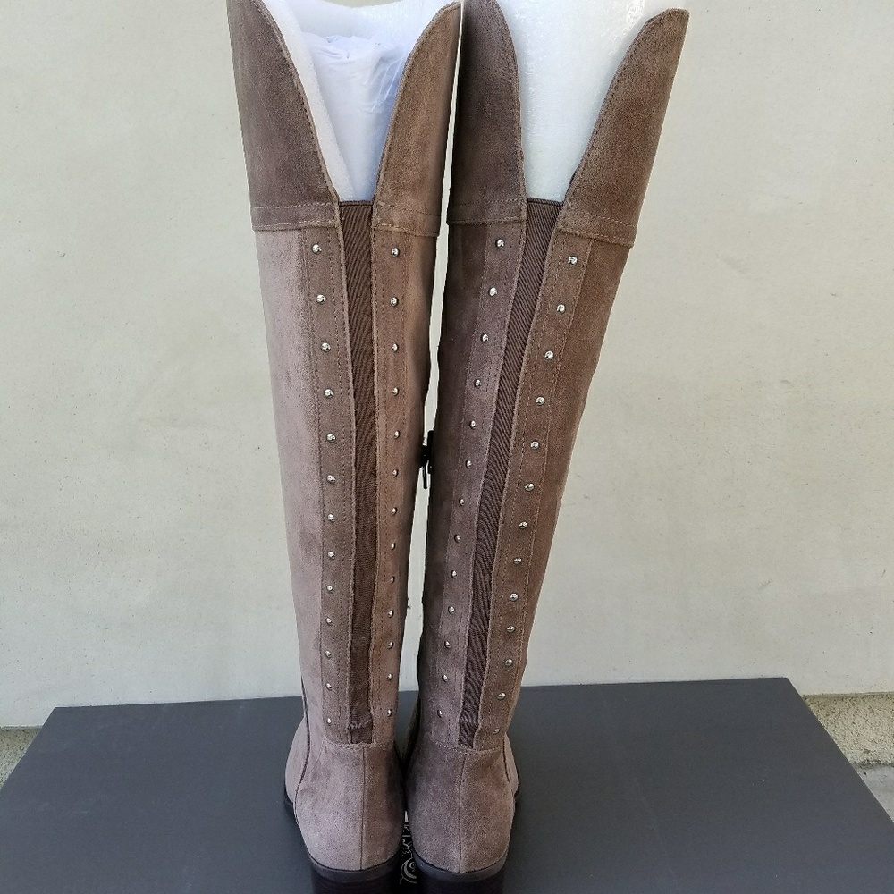 Gorgeous OTK Suede Vince Camuto Boots - Picture 5 of 6