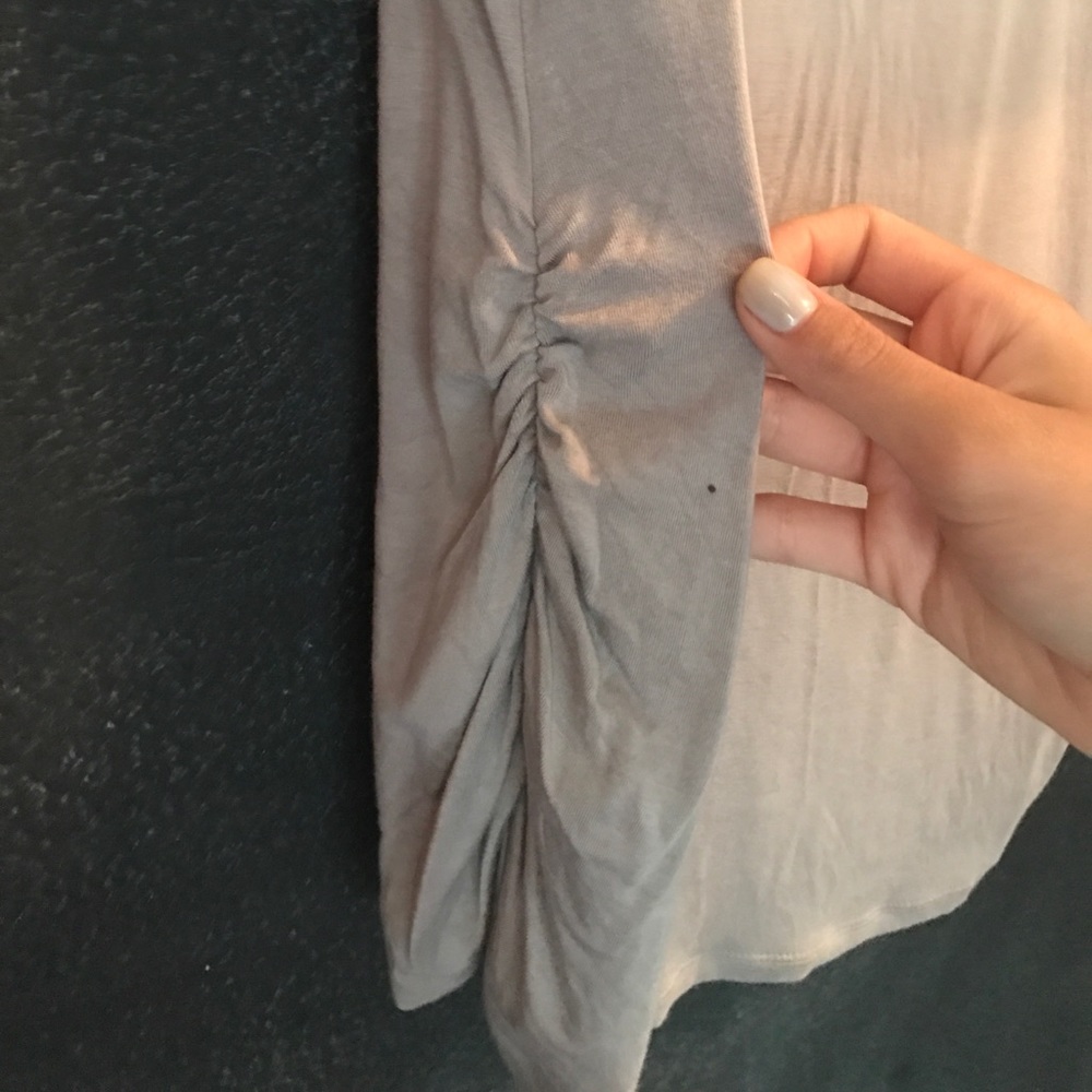 Beautiful Top - Picture 5 of 5