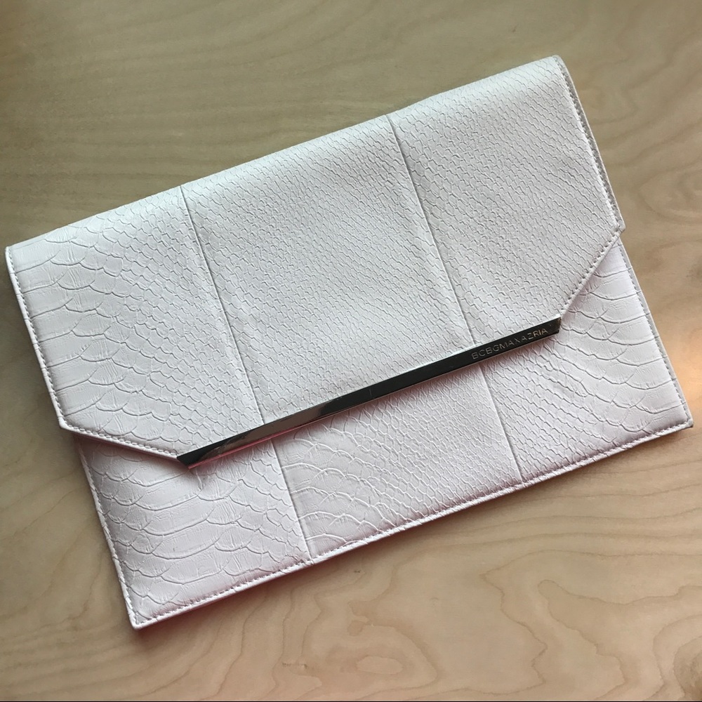 BCBG Clutch 👛 🆕