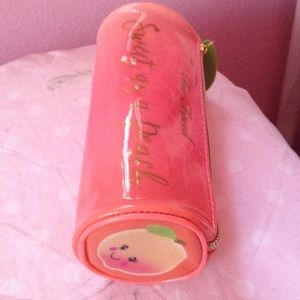 Too faced peach cosmetic. Bag Rare