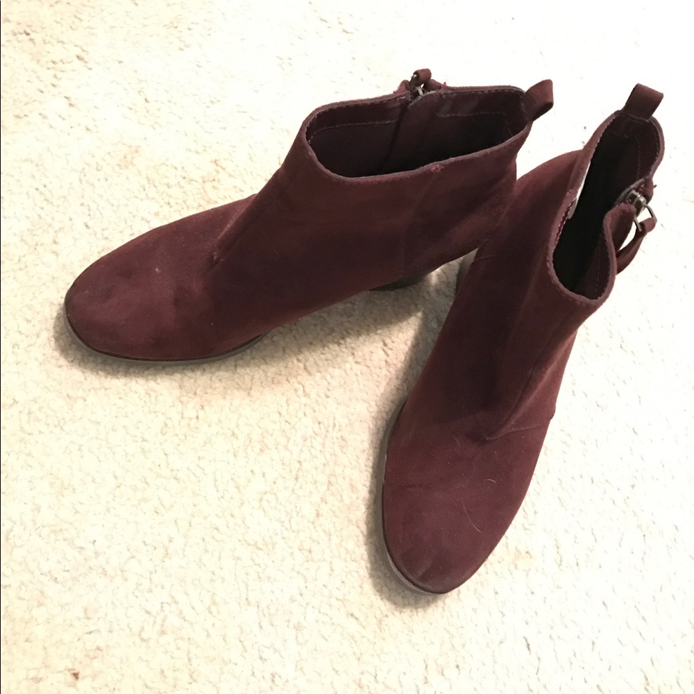 Deep Maroon Heeled Booties - Picture 3 of 4