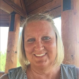 Meet your Posher, Lori