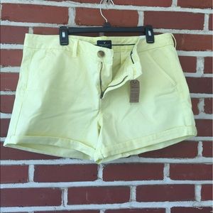 NWT Women's American Eagle Yellow Midi Shorts 18