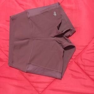 Alo yoga shorts size S
