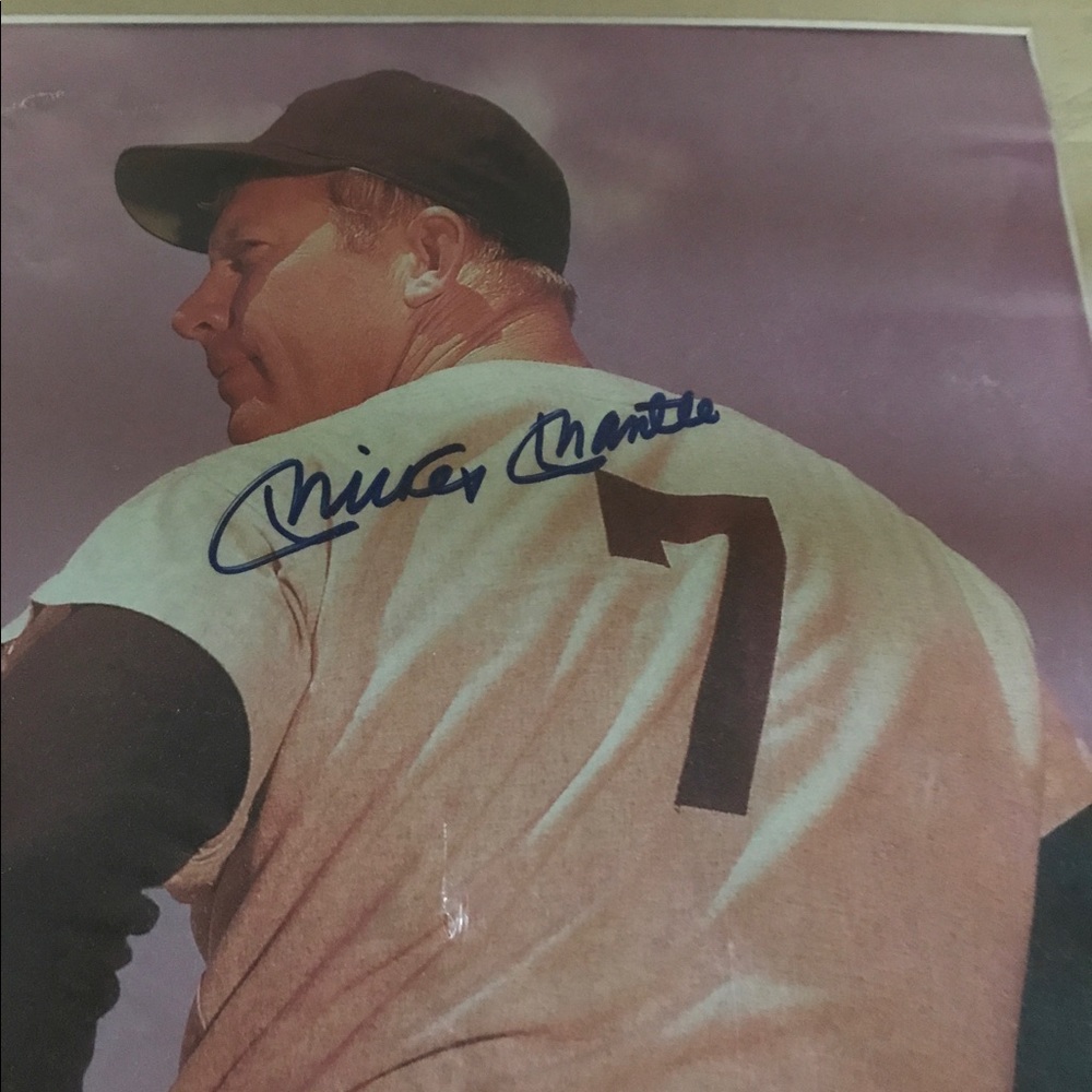 authentic Mickey Mantle signature photo